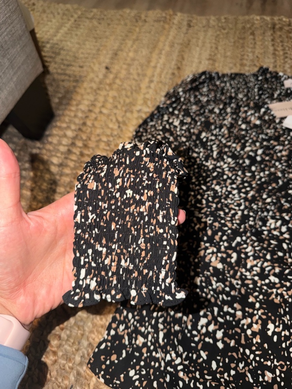 Philosophy Black Speckled V-Neck Long Sleeve Blouse - Picture 4 of 4